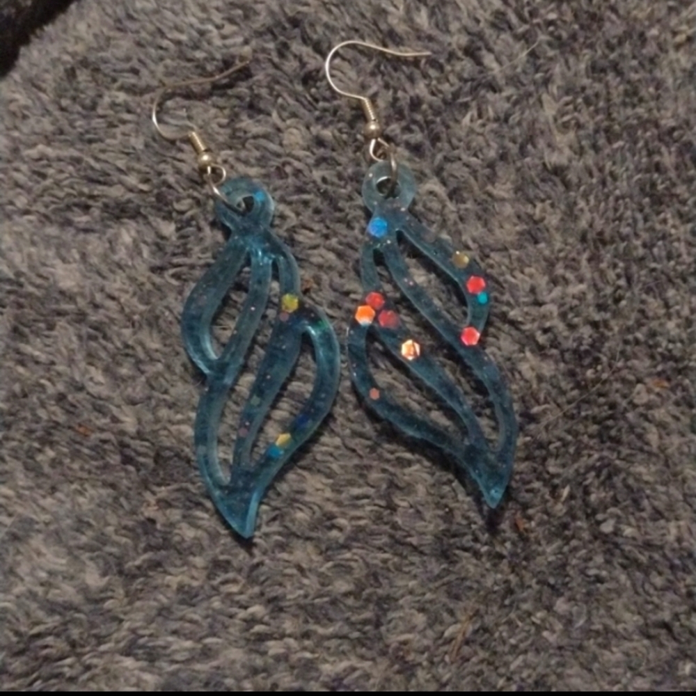 Disney seashell earrings